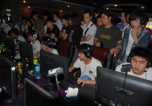 WE官方：前 DRX 和 Kwangdong Freecs 的下路选手 Taeyoon 加入了团队