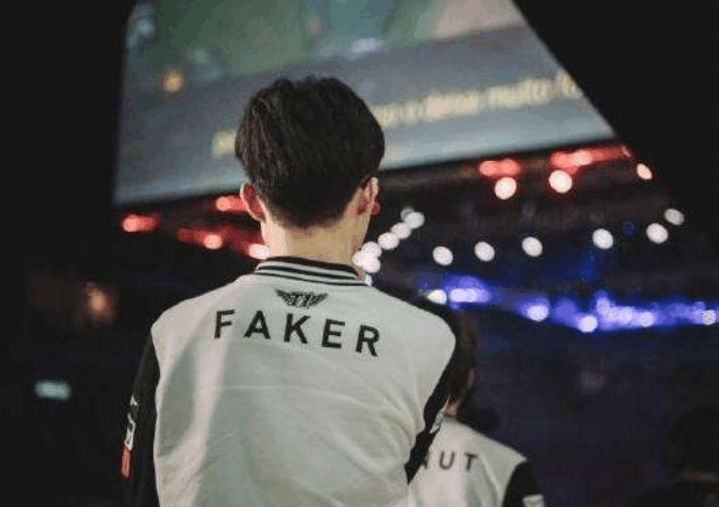 LNG群访 Scout：安妮的话好配打野 也比较好帮队友