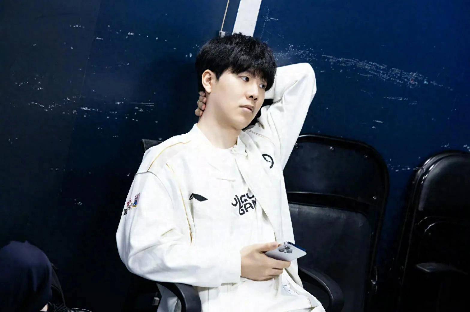 Jame谈BLAST小组赛出局：没有具体原因，每个人都打得不好